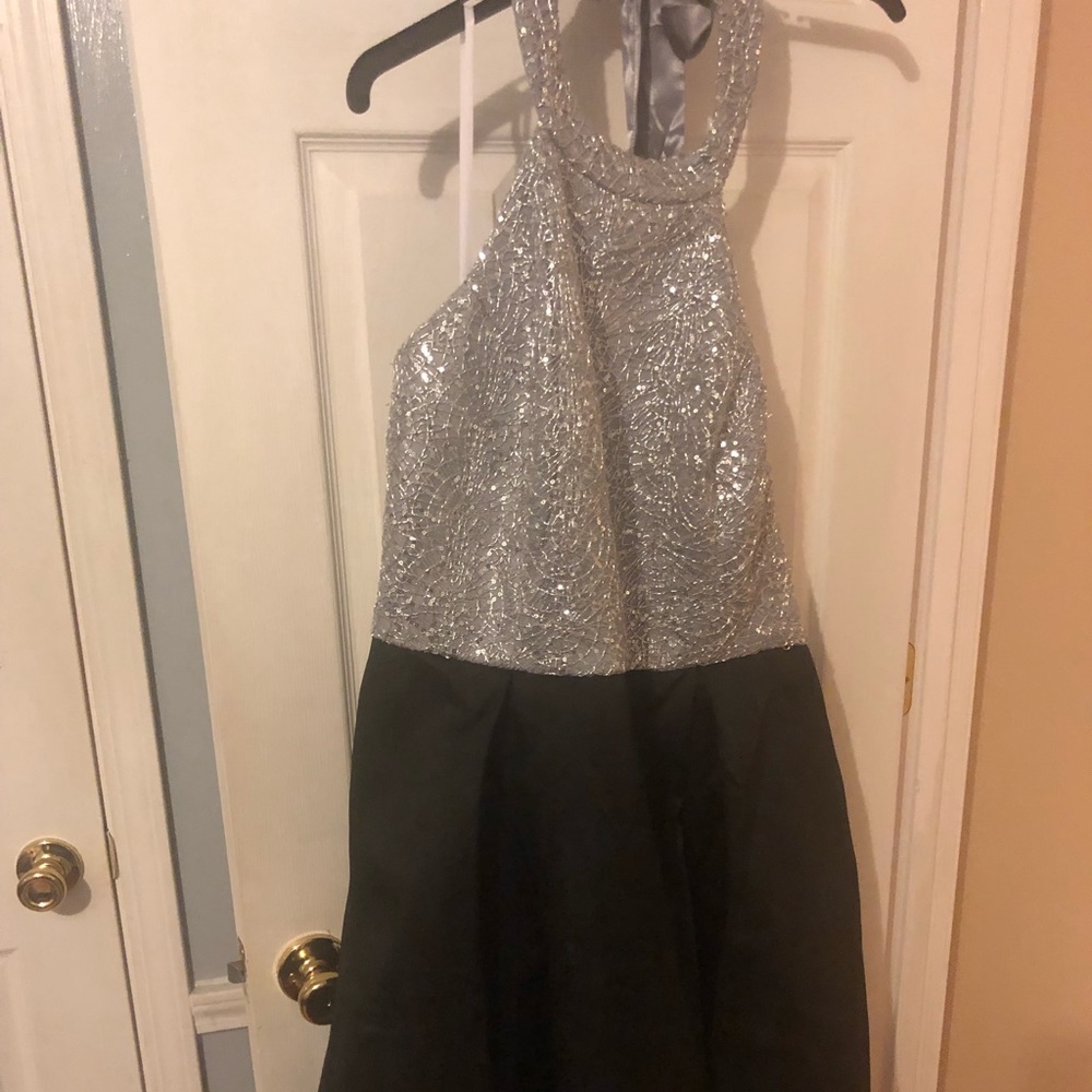 Black and silver short prom dress. Size 23